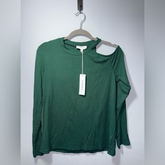 Gilli Tops - GILLI Stretchy Ribbed Cold Shoulder Top Size Medium NWT Holiday Green
